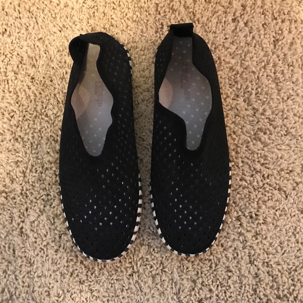 Women’s shoes